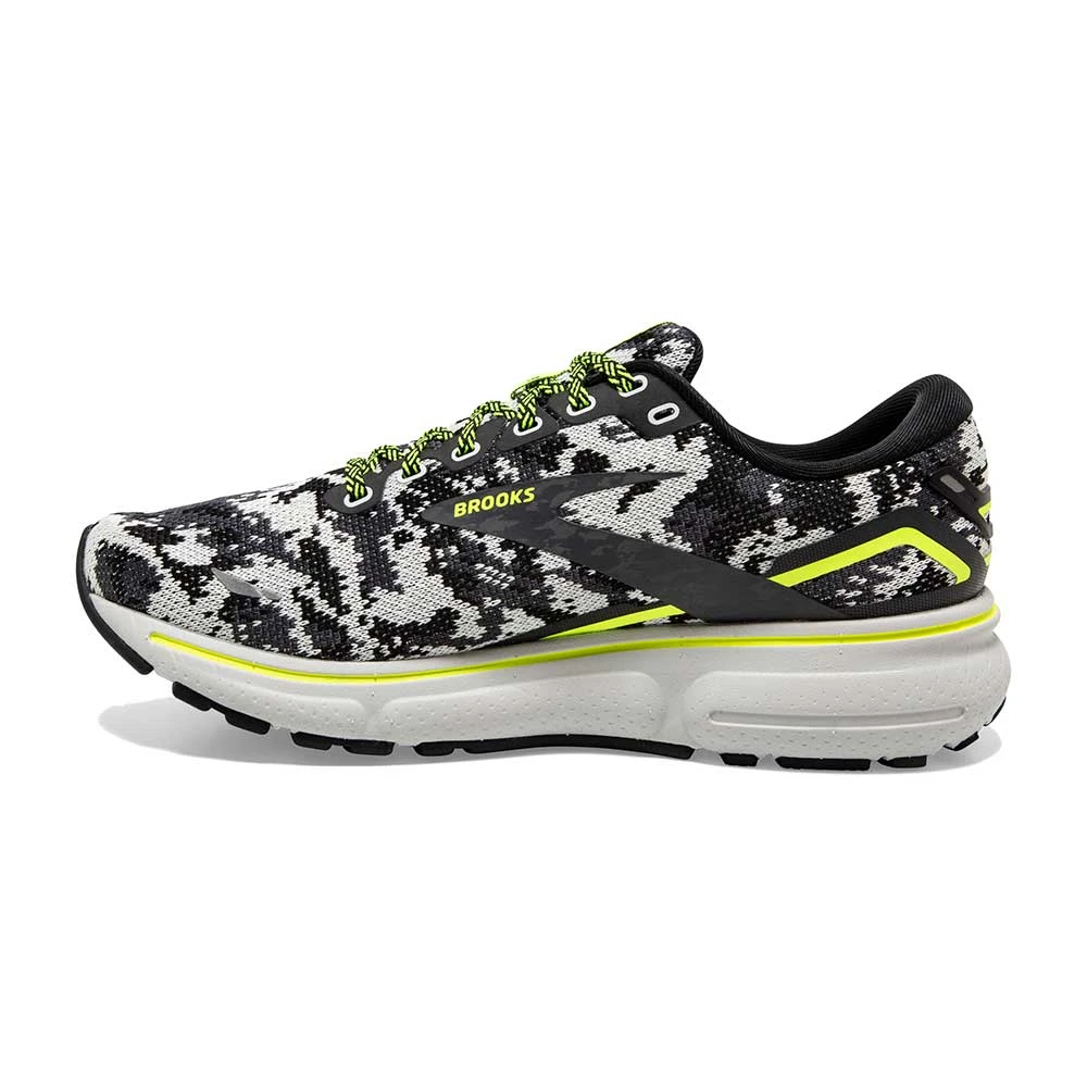BROOKS Women's Ghost 15 Camo Running Shoe - Black/Ebony/Nightlife - Regular (B) - Image 4